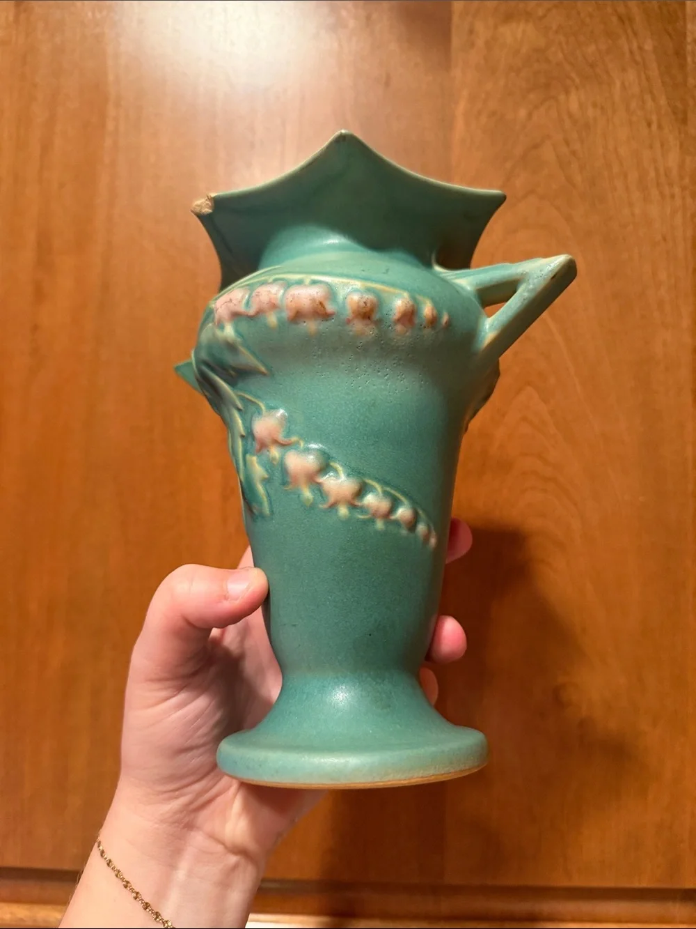 Vtg Roseville Pottery Bleeding Heart Vase 965-7
